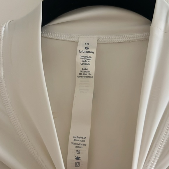 Lululemon Coastline Rashguard - Picture 3 of 4